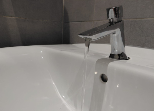 Els Comuns presenten al·legacions a la pujada en el rebut de l'aigua